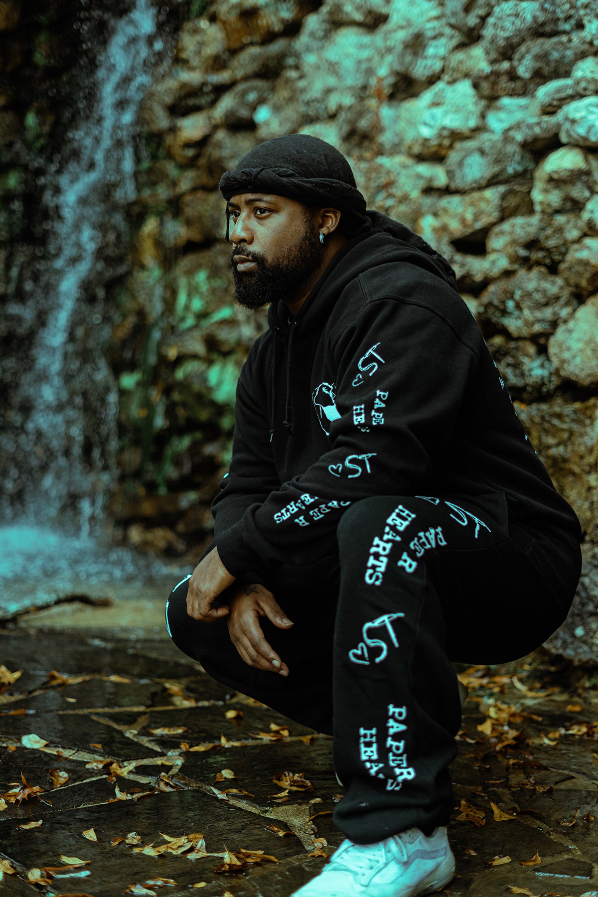 Paper Hearts Sweatpants (Black)